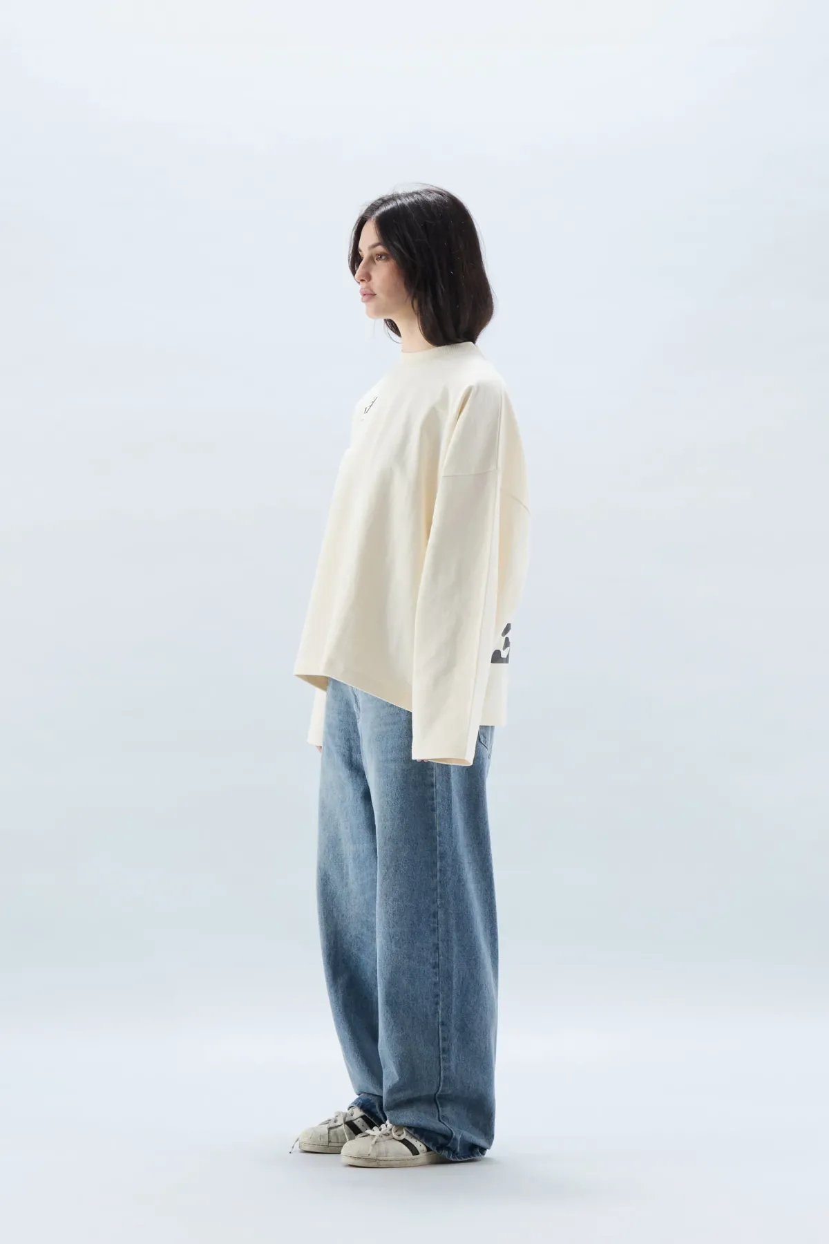 Scuffers Crewneck^Com Ecru Sweatshirt