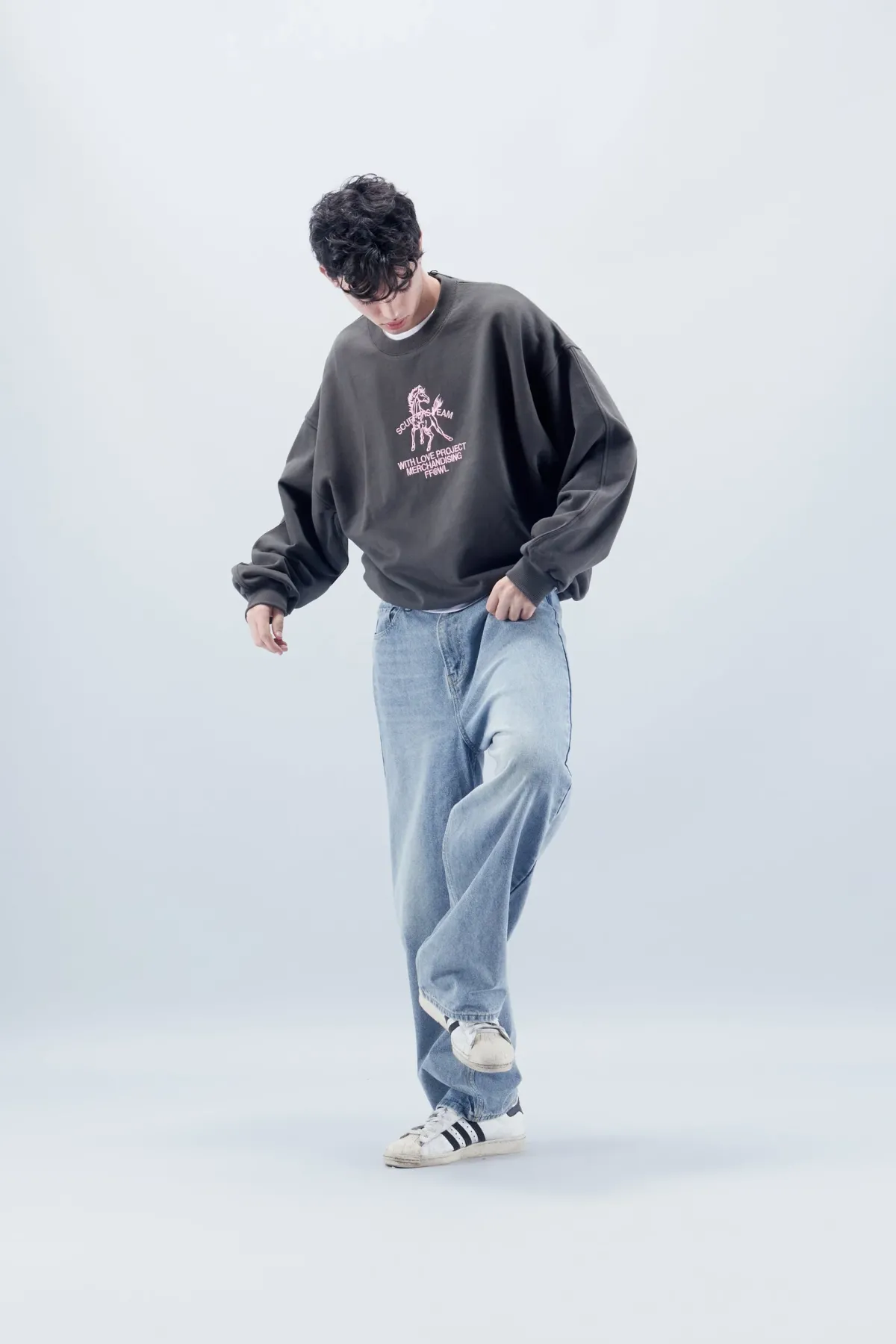 Scuffers Crewneck^Horse Dark Crewneck